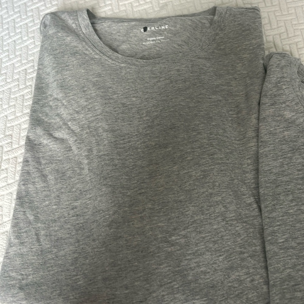 2 Everlane Slim Fit Crewneck Gray Short Sleeve Organic Cotton Tees, new - Picture 4 of 7